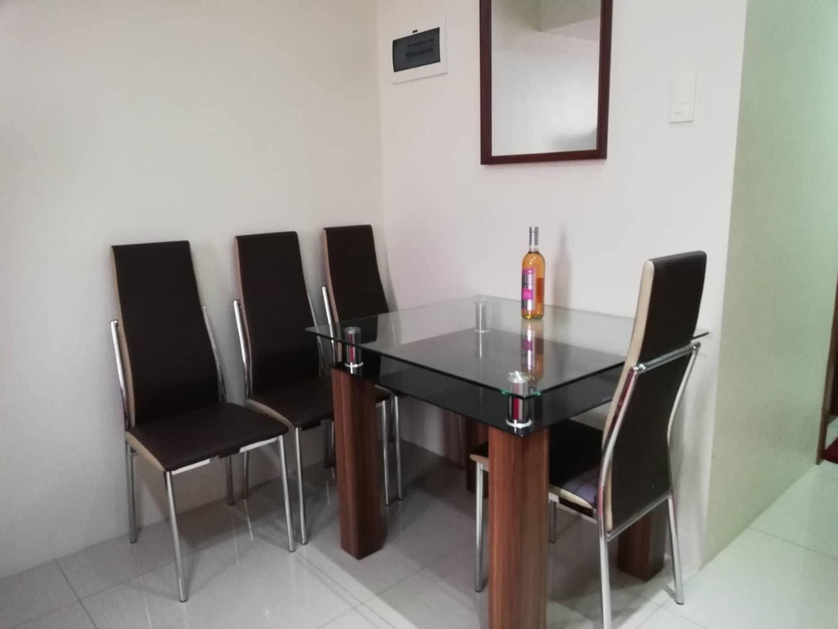 Jdt'S Condo At Horizons 101 Cebu Eksteriør billede