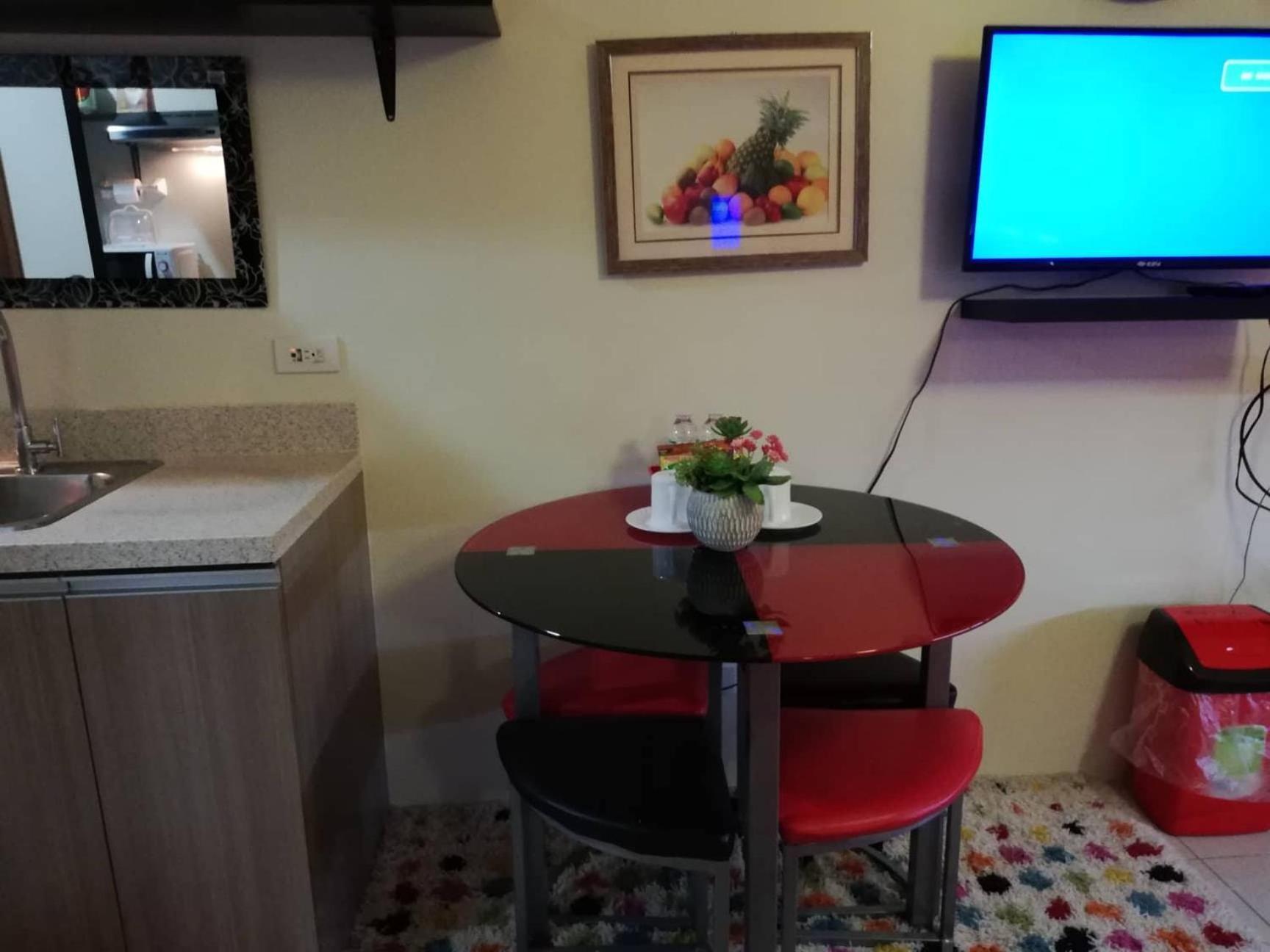 Jdt'S Condo At Horizons 101 Cebu Eksteriør billede